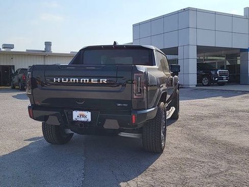 New 2024 GMC Hummer EV 3X image 7