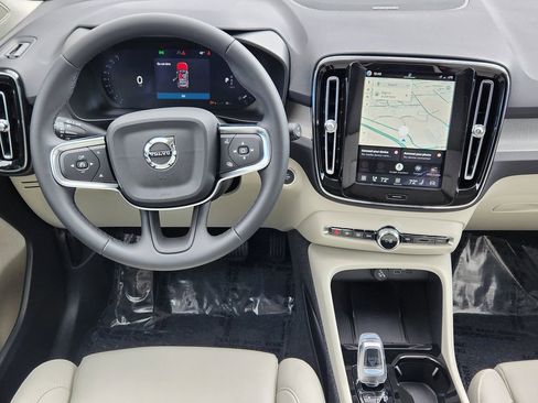New 2026 Volvo XC40 B5 Plus w/ Protection Package Premier AWD/4WD image 3