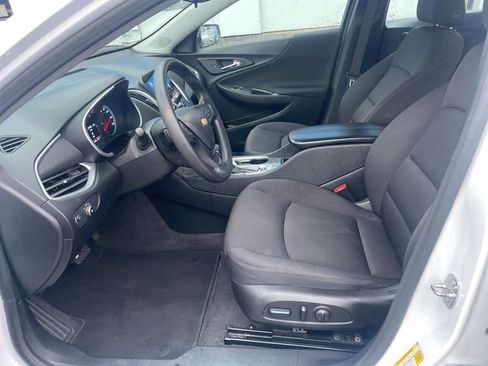 Certified 2024 Chevrolet Malibu LT image 11