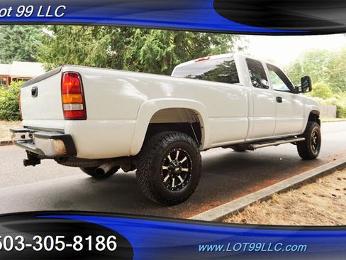 Used 2004 GMC Sierra 2500 SLE w/ Heavy-Duty Power Package AWD/4WD image 9