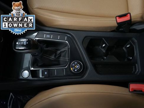 Used 2022 Volkswagen Tiguan SE image 24