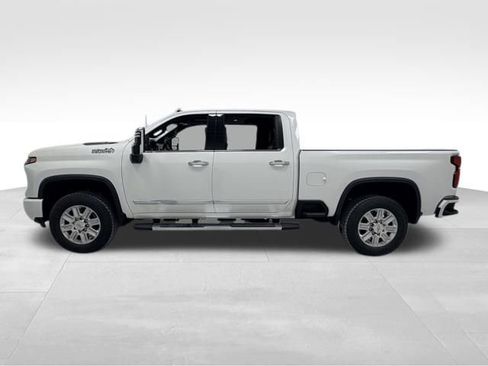Certified 2025 Chevrolet Silverado 2500 High Country w/ High Country Premium Package image 3
