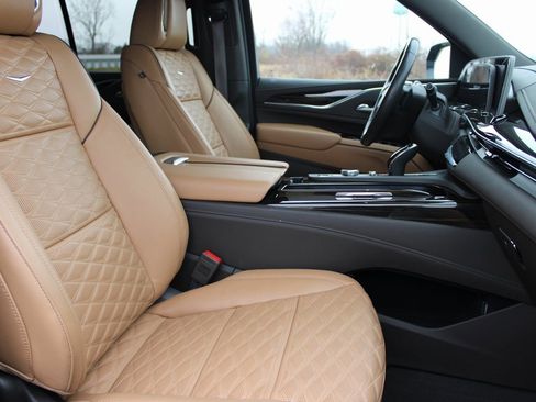 Used 2024 Cadillac Escalade Sport image 20