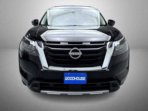 Certified 2025 Nissan Pathfinder SL AWD/4WD image 2
