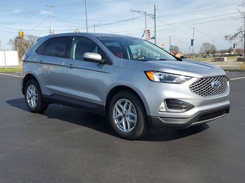 Certified 2023 Ford Edge SEL w/ Convenience Package AWD/4WD image 2