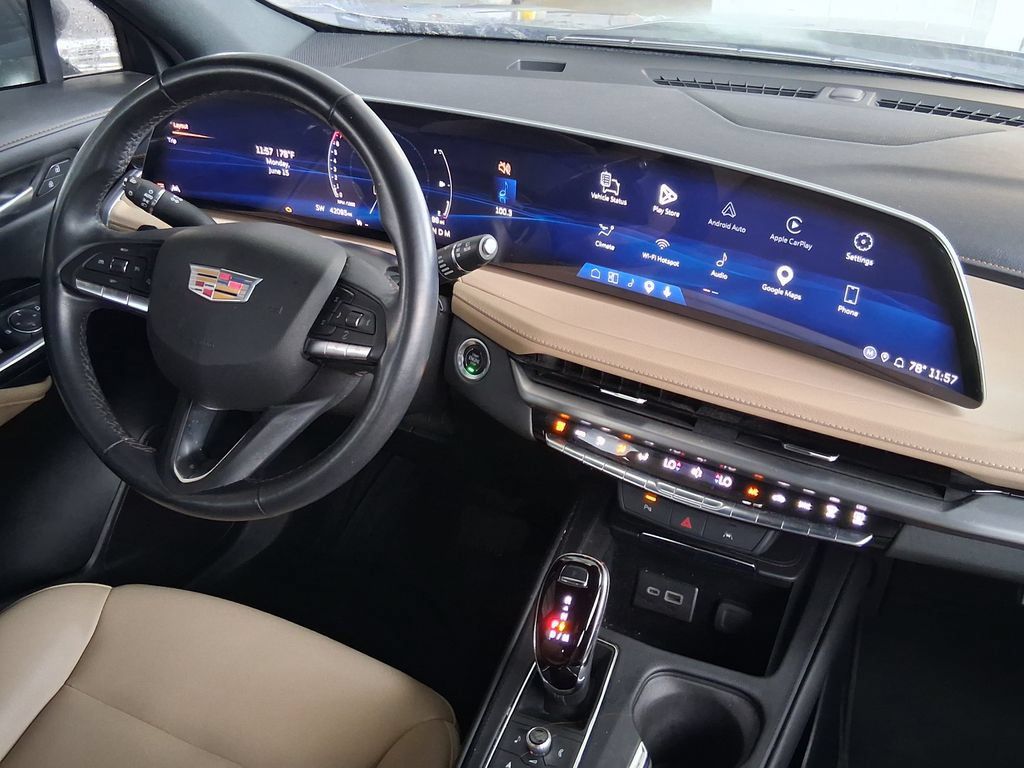 Certified 2024 Cadillac XT4 Luxury FWD image 15
