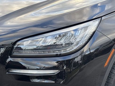 Used 2025 Lincoln Corsair FWD w/ Equipment Group 101A image 28