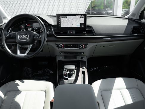 Used 2022 Audi Q5 2.0T Premium Plus w/ Premium Plus Package AWD/4WD image 8