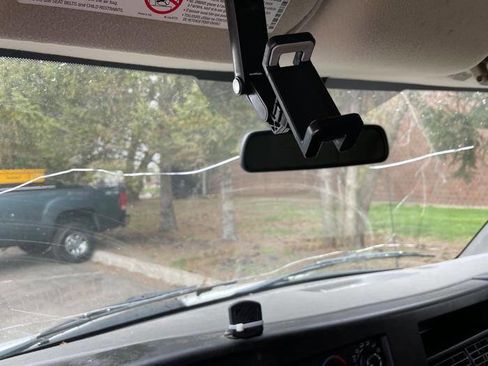 Used 2016 Chevrolet Express 2500 image 40