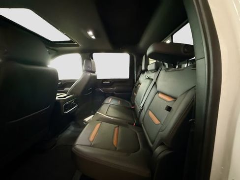 Used 2021 GMC Sierra 3500 AT4 w/ AT4 Premium Plus Package image 27
