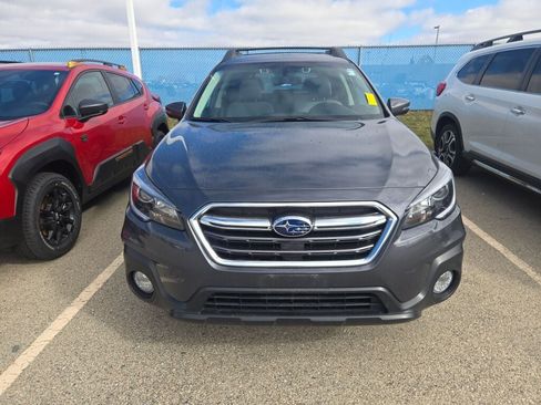 Used 2019 Subaru Outback 2.5i Premium image 2