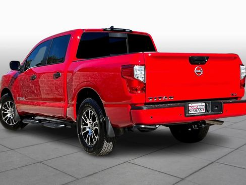 Used 2023 Nissan Titan SV w/ SV Convenience Package RWD image 12