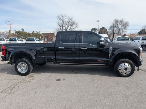 Used 2024 Ford F450 Limited image 2