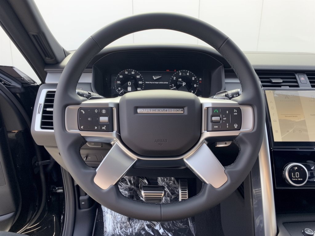 New 2026 Land Rover Discovery Limited Edition AWD/4WD image 10