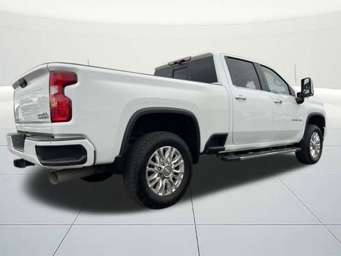 Used 2023 Chevrolet Silverado 2500 High Country w/ Z71 Off-Road Package image 5