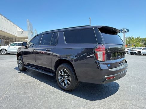 Used 2022 Chevrolet Suburban Z71 w/ Luxury Package AWD/4WD image 6
