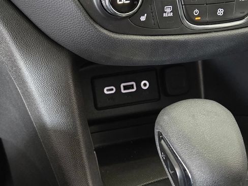 Certified 2024 Chevrolet Equinox LT FWD image 26