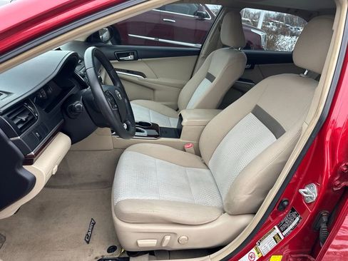 Used 2012 Toyota Camry XLE image 13
