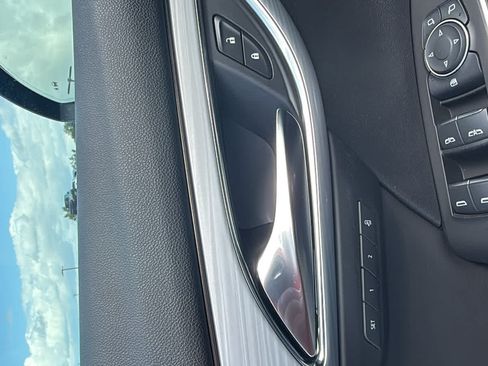Certified 2024 Buick Envision Avenir AWD/4WD image 8