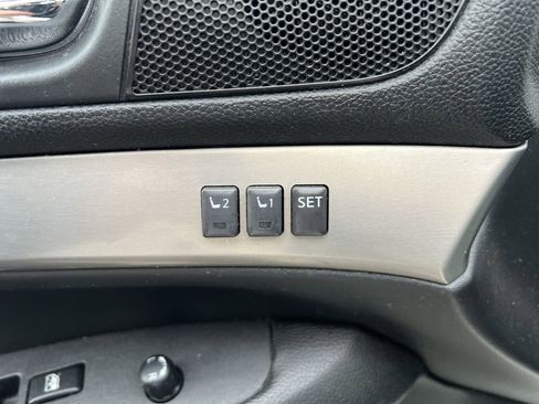 Used 2013 INFINITI G37 x w/ Premium Pkg image 23