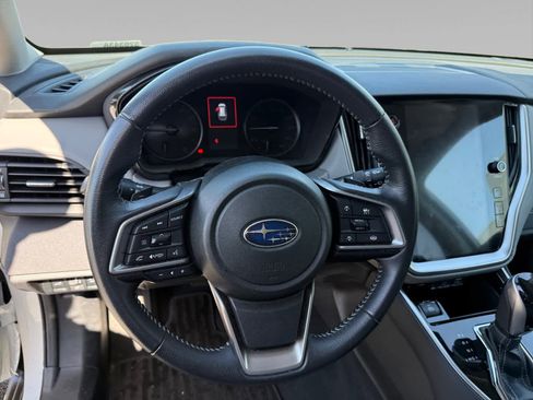 Used 2023 Subaru Outback Premium AWD/4WD image 13