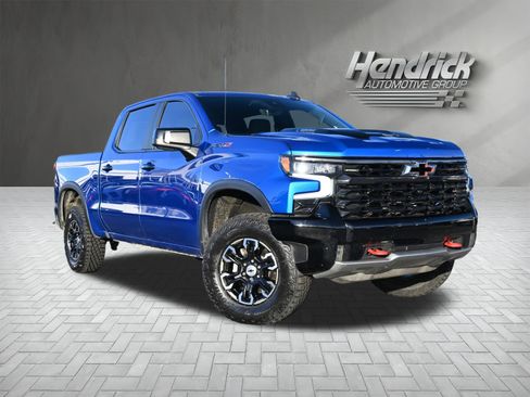 Used 2024 Chevrolet Silverado 1500 ZR2 w/ Technology Package image 2