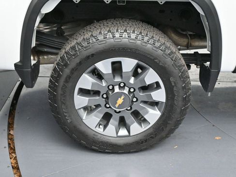 Used 2025 Chevrolet Silverado 2500 LT w/ All Star Edition image 34