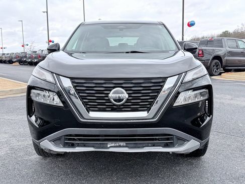 Used 2021 Nissan Rogue SV image 3