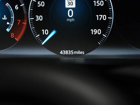 Used 2019 Jaguar XJ L Portfolio image 17