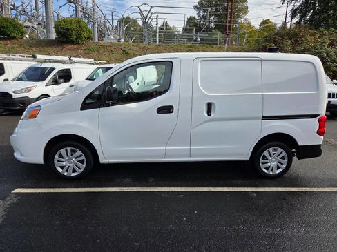 Used 2020 Nissan NV200 S image 4