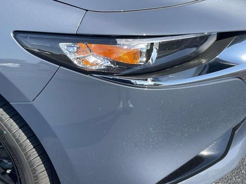 Used 2026 MAZDA MAZDA3 Carbon AWD/4WD image 3