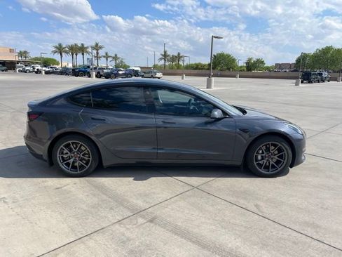 Used 2021 Tesla Model 3 Long Range image 3