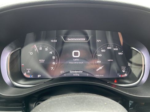 Used 2025 RAM 1500 Laramie image 9