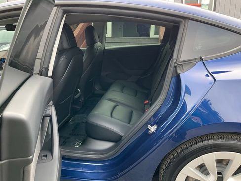 Used 2022 Tesla Model 3 RWD image 25