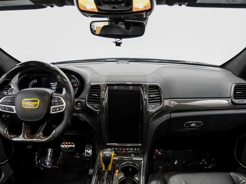 Used 2021 Jeep Grand Cherokee Trackhawk image 11