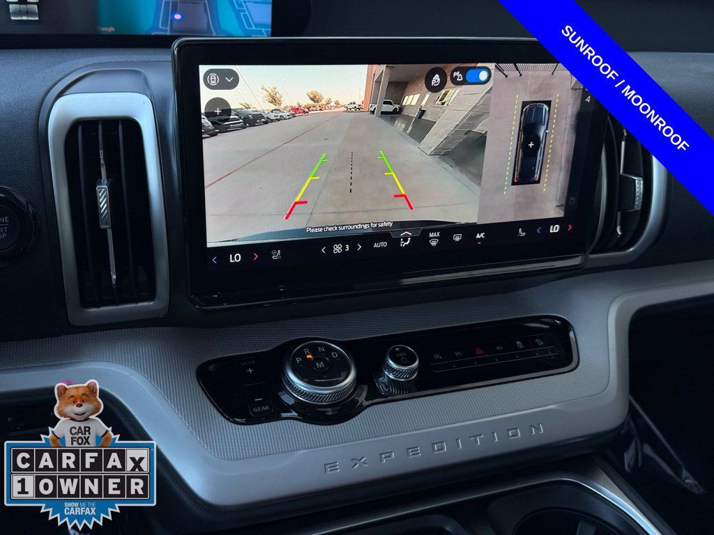 Used 2025 Ford Expedition Active AWD/4WD image 8