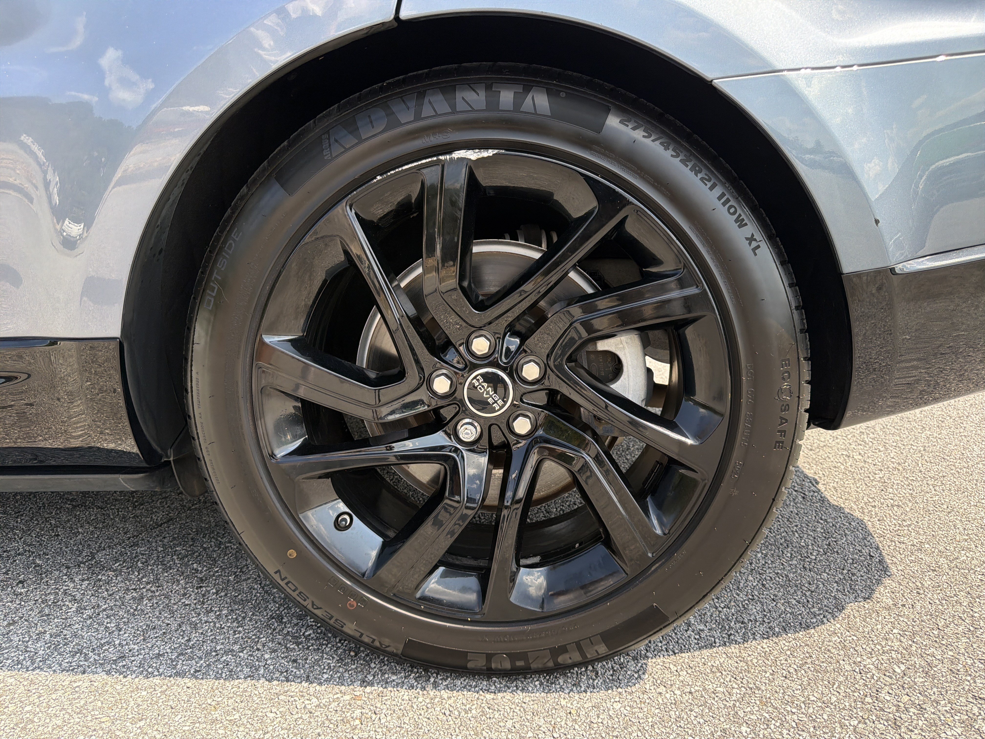 Used 2018 Land Rover Range Rover Sport HSE AWD/4WD image 24