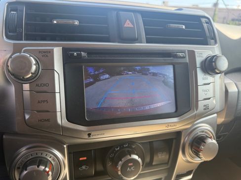 Used 2015 Toyota 4Runner SR5 AWD/4WD image 27