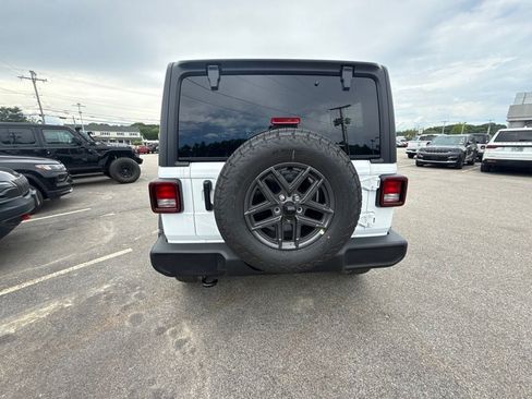 New 2026 Jeep Wrangler Unlimited Sport AWD/4WD image 4
