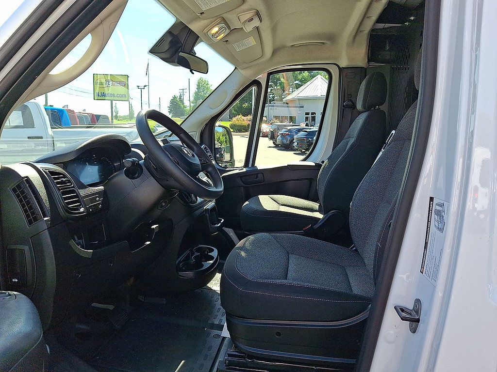 Used 2025 RAM ProMaster 2500 w/ U-Haul Equipment Group FWD image 14