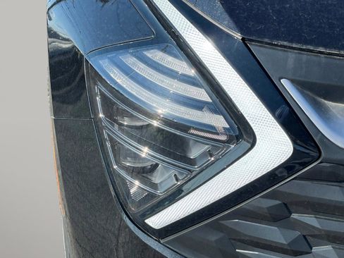 New 2025 Kia Sportage LX FWD image 9
