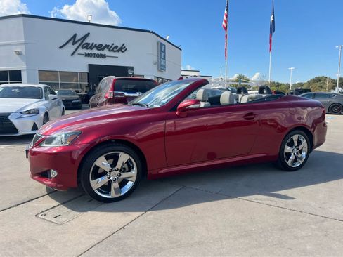 Used 2011 Lexus IS 250C image 1