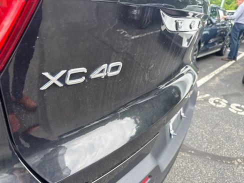 Used 2023 Volvo XC40 B5 Plus w/ Driver Assist Package AWD/4WD image 19