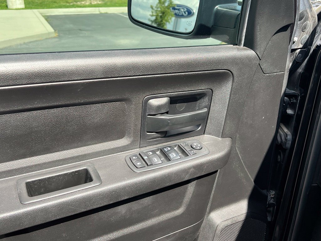 Used 2018 RAM 1500 Express w/ Black Ram 1500 Express Group RWD image 28