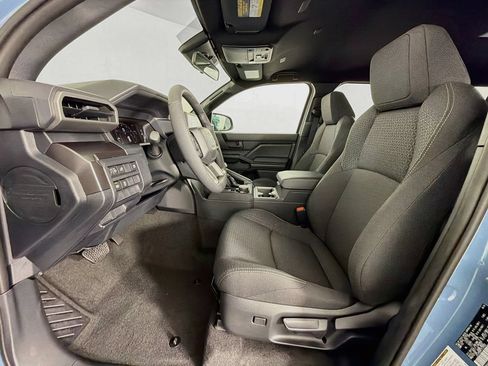 New 2026 Toyota 4Runner SR5 AWD/4WD image 11