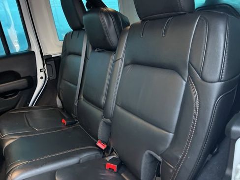 Used 2023 Jeep Wrangler Unlimited Rubicon 392 image 12