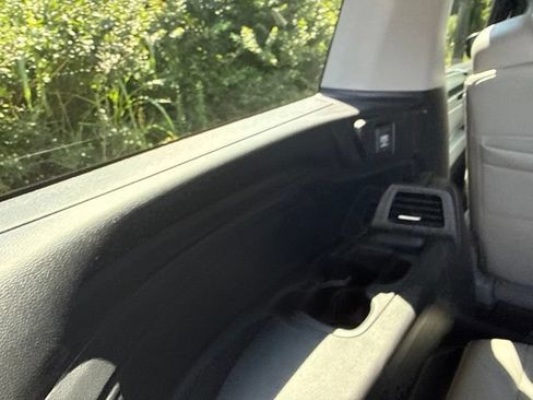 Used 2022 Honda Odyssey EX-L image 41