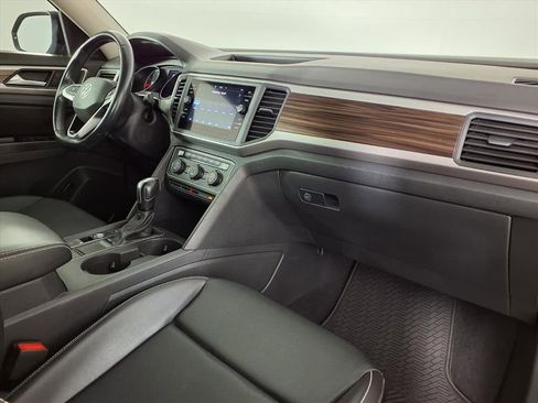 Used 2021 Volkswagen Atlas SE w/ Panoramic Sunroof Package image 7