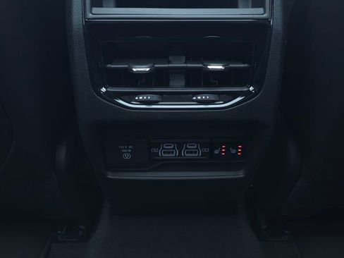 New 2025 Jeep Grand Cherokee Limited w/ Black Appearance Package image 26