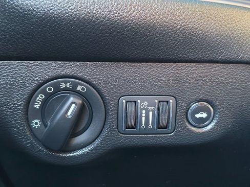 Used 2023 Dodge Challenger GT image 34